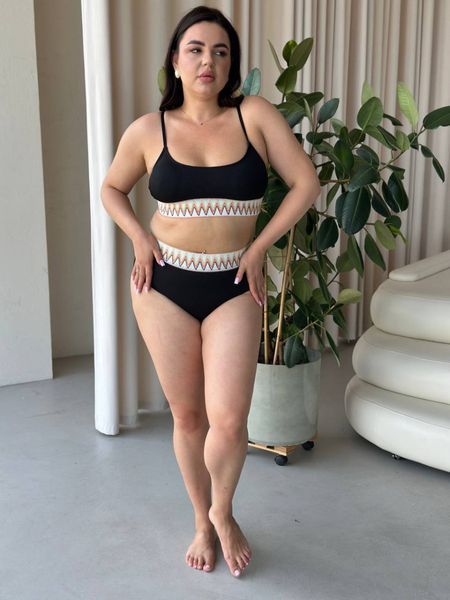 Роздільний чорний купальник PLUS SIZE з яскравою резинкою 9723 фото