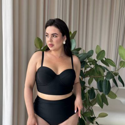 Роздільний купальник PLUS SIZE з високими плавками, твердими чашками в чорному кольорі 8946 фото
